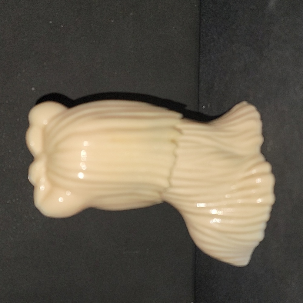 Vintage Avon 1976 Princess of Yorkshire Decanter - Picture 2 of 4